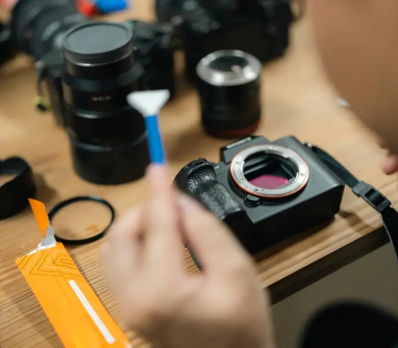 À propos – CAMARA STUDIO MOFFELEIN